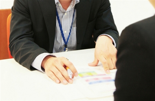 人見勝行 弁護士ってどんな人?